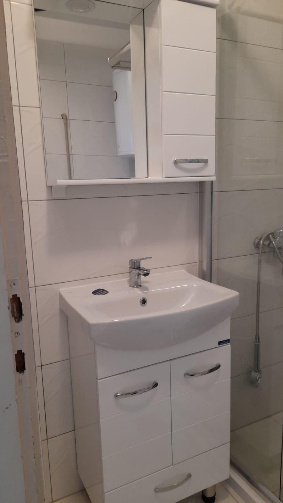 prodavam-renoviran-stan-vo-czentar-na-ohrid (6)