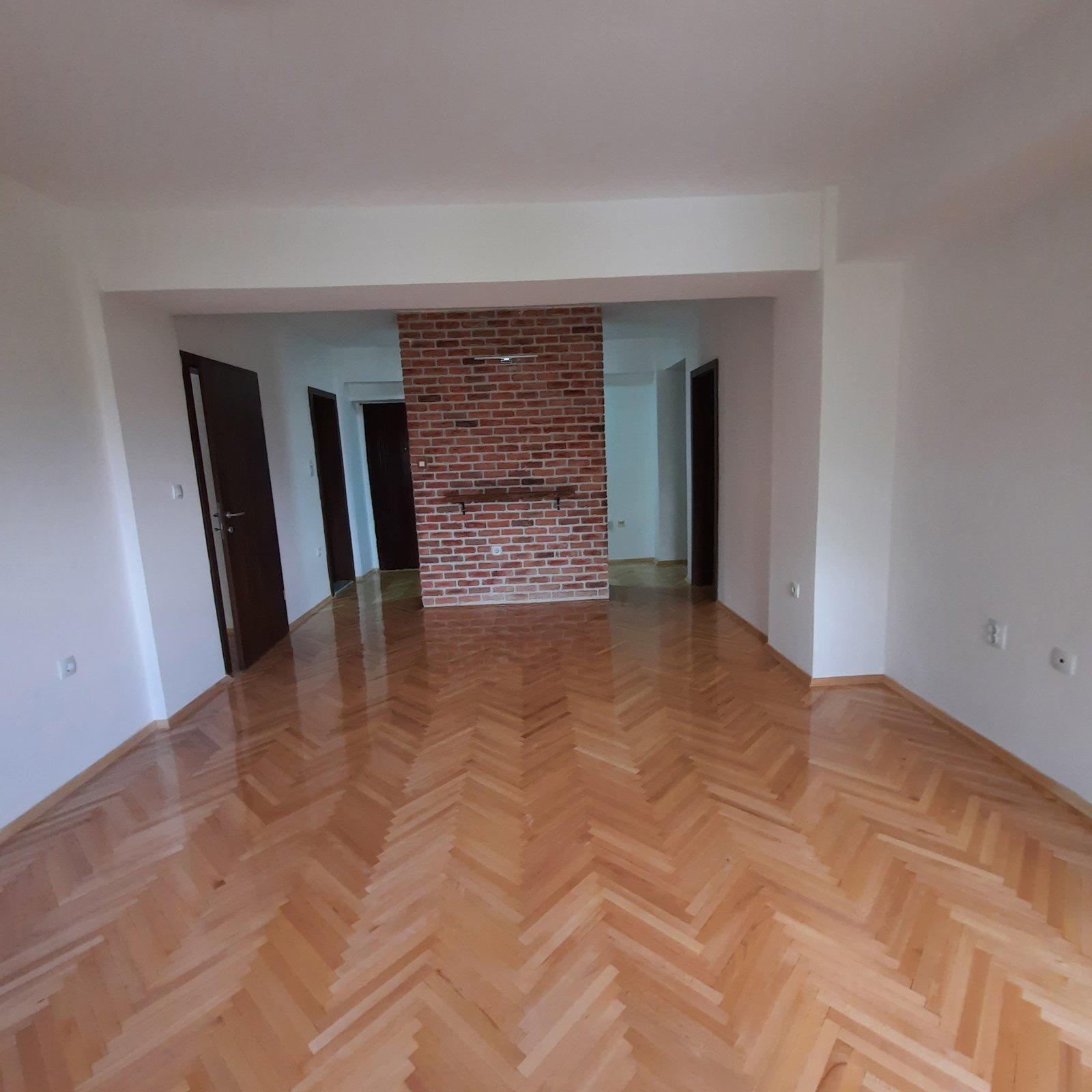 se-prodava-stan-72m2-vo-centar-kapistec (5)